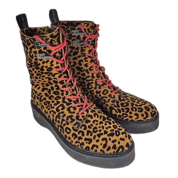 NWOT Diane Von Furstenberg Leopard Print Boots 8M - Picture 1 of 11
